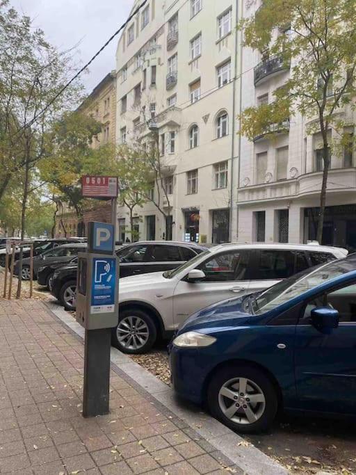 11# Sunflower Cozy Apartment Budapest Eksteriør billede