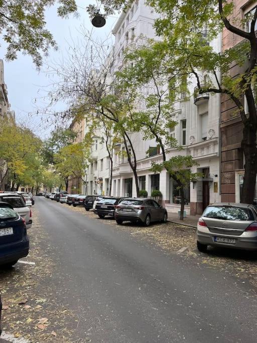 11# Sunflower Cozy Apartment Budapest Eksteriør billede